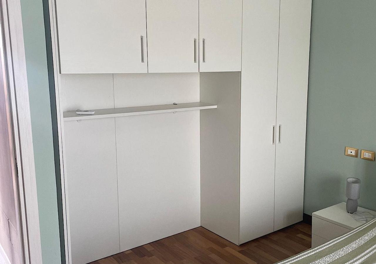 La Magnolia Apartaments IV Tulip 代森扎诺-德尔加达 外观 照片